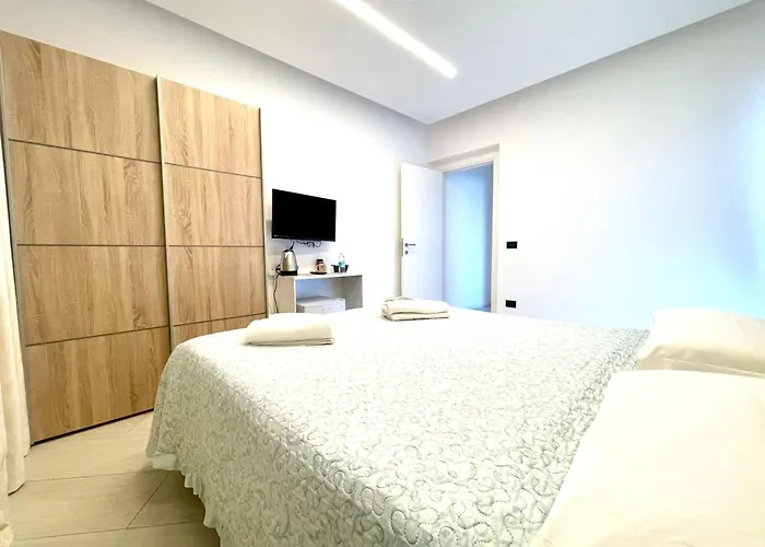 Magenta Lodging Pensión 3*